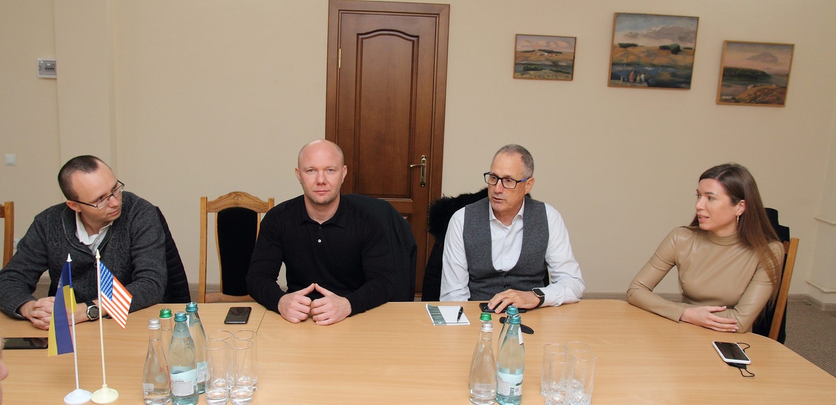 Компанія "F&B Management"