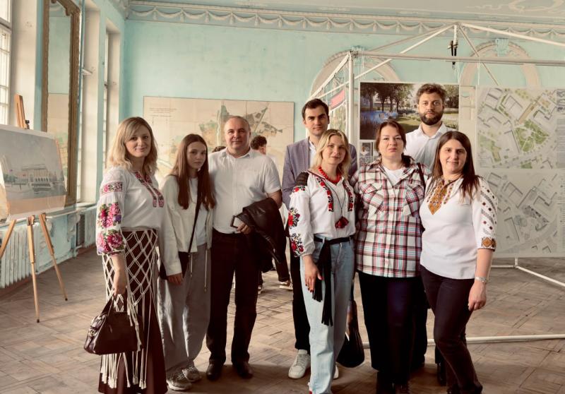 Майбутні архітектори відвідали відкриття виставки «Архітектурні історії, хроніки ідей»