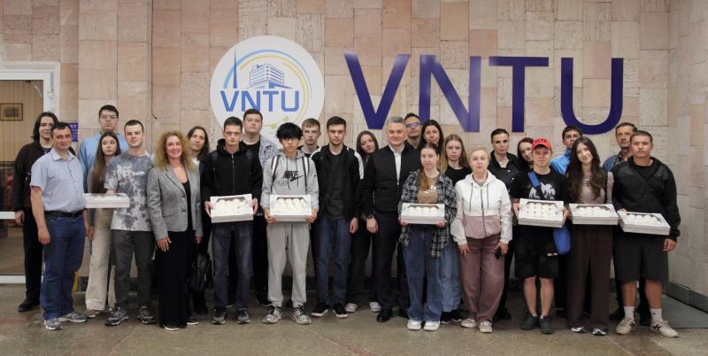 СТУДЕНТСЬКУ МОЛОДЬ ВНТУ ВІДЗНАЧЕНО ПОДЯКОЮ ВІННИЦЬКОГО МІСЬКОГО ГОЛОВИ