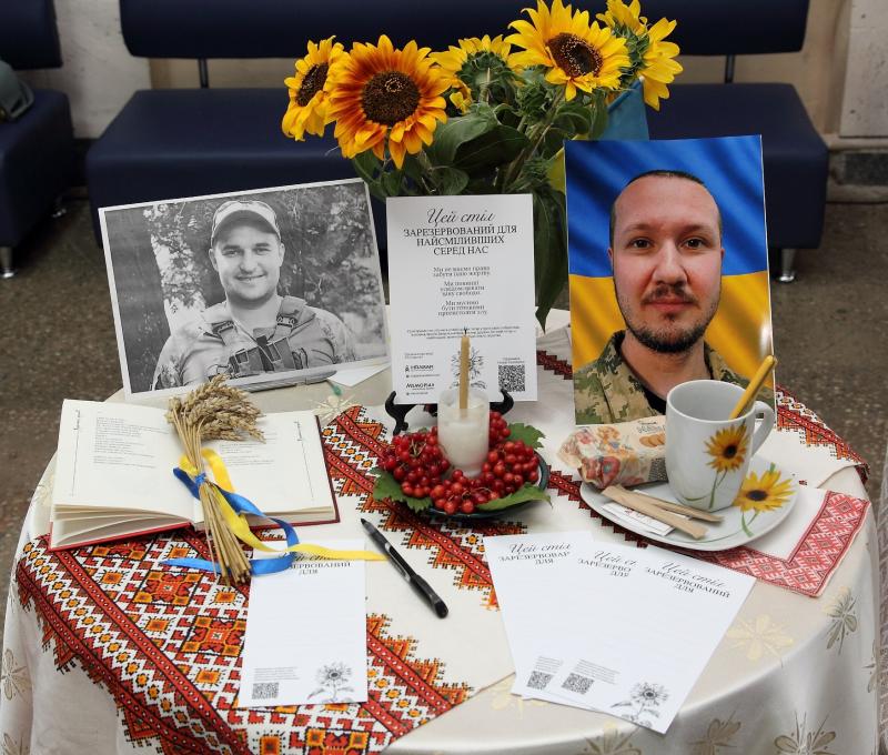 «ЗАРЕЗЕРВОВАНО ДЛЯ ГЕРОЇВ: У ВНТУ ВІДБУВСЯ «СТІЛ ПАМ’ЯТІ»